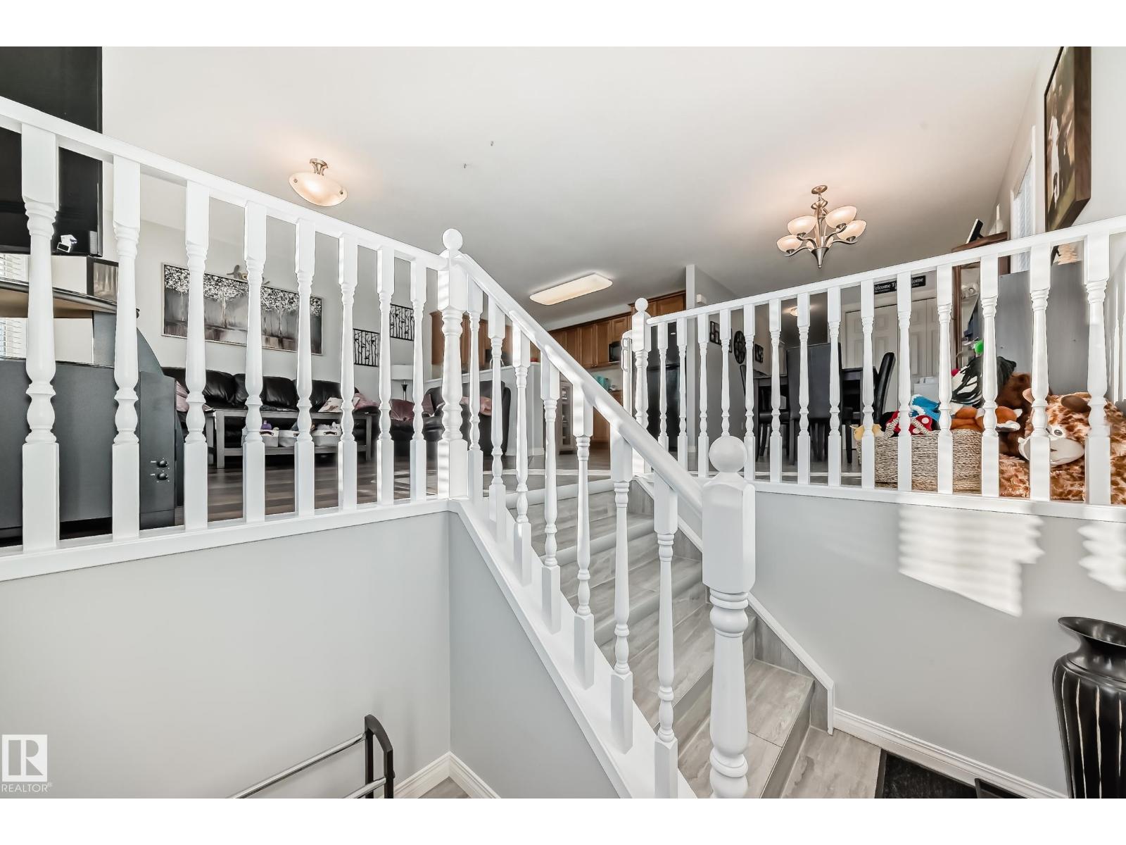 15628 44 St Nw, Edmonton, Alberta  T5Y 3H2 - Photo 5 - E4465810