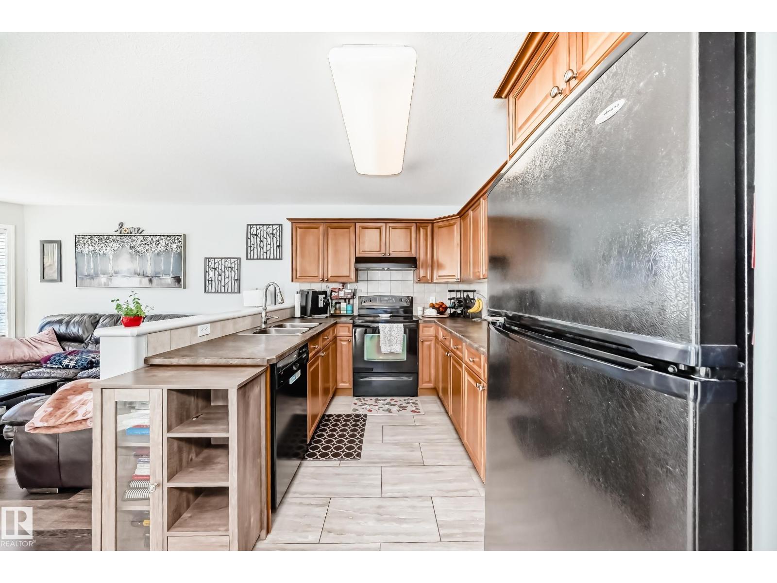 15628 44 St Nw, Edmonton, Alberta  T5Y 3H2 - Photo 8 - E4465810