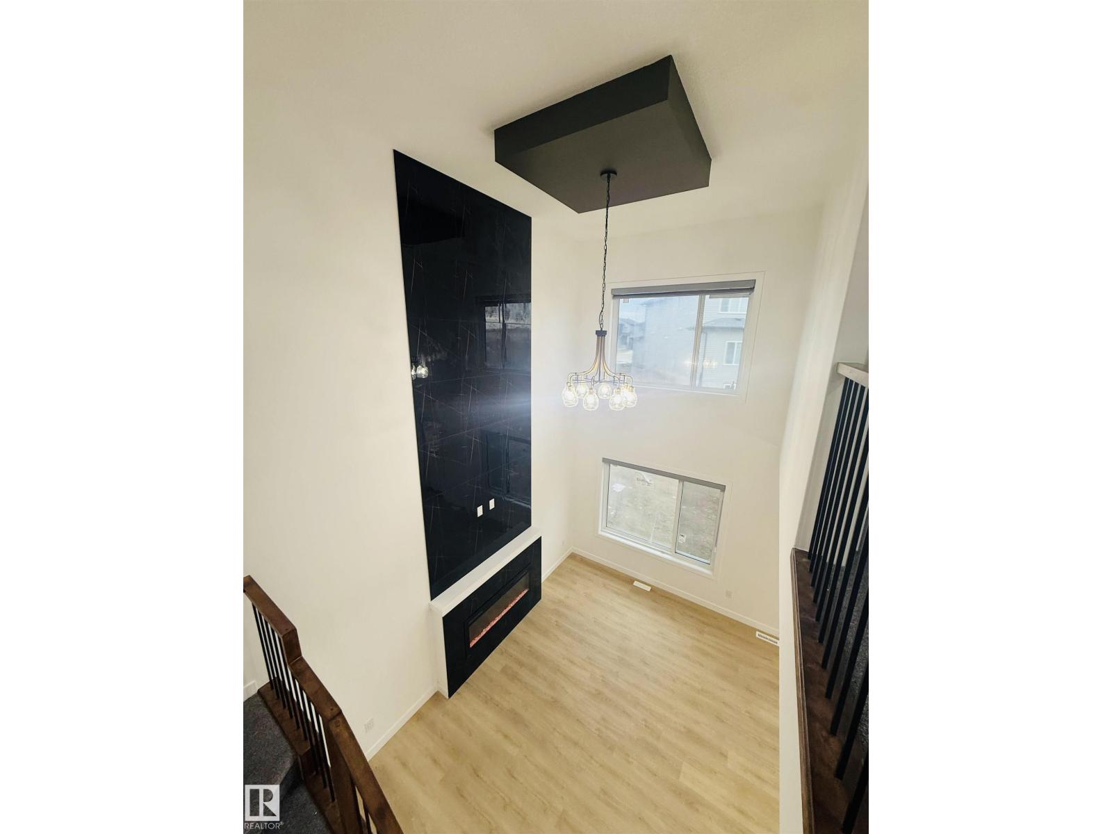 4007 36 St, Beaumont, Alberta  T4X 3H3 - Photo 2 - E4465812