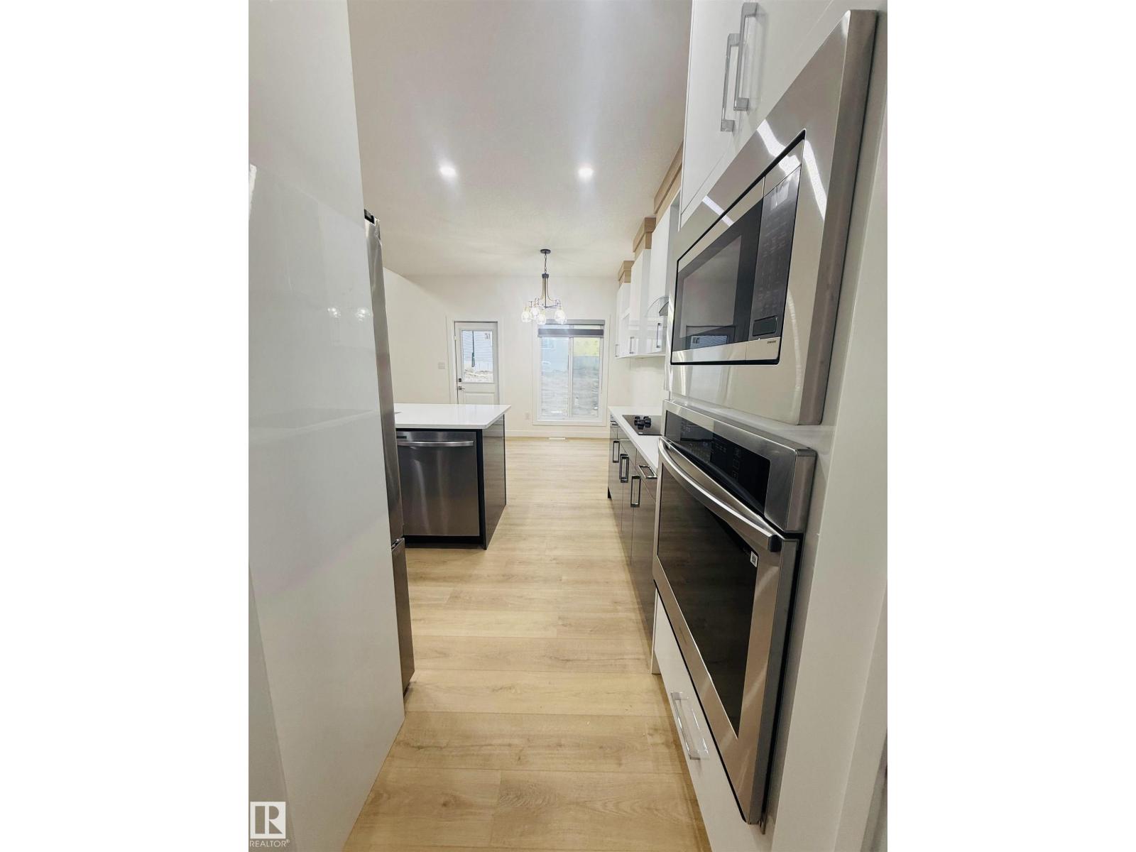 4007 36 St, Beaumont, Alberta  T4X 3H3 - Photo 8 - E4465812