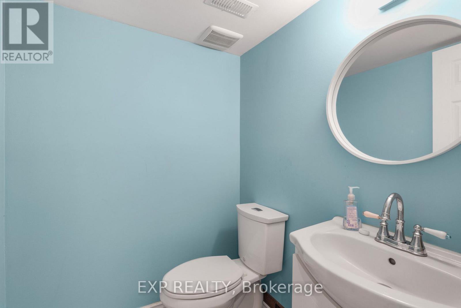 70 - 7824 Jeanne D'arc Boulevard N, Ottawa, Ontario K1C 2E9 - Photo 16 - X12547252