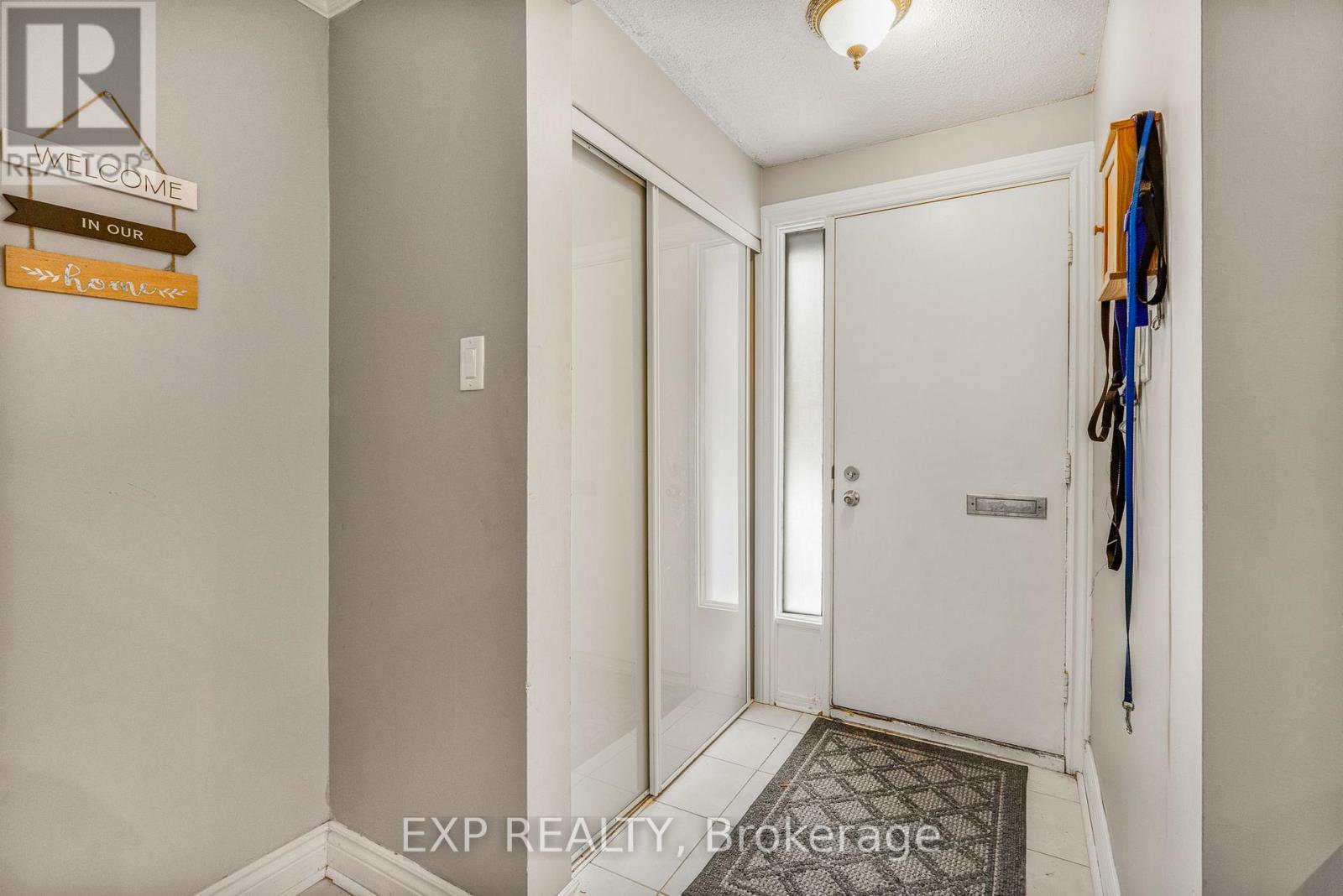 70 - 7824 Jeanne D'arc Boulevard N, Ottawa, Ontario K1C 2E9 - Photo 3 - X12547252