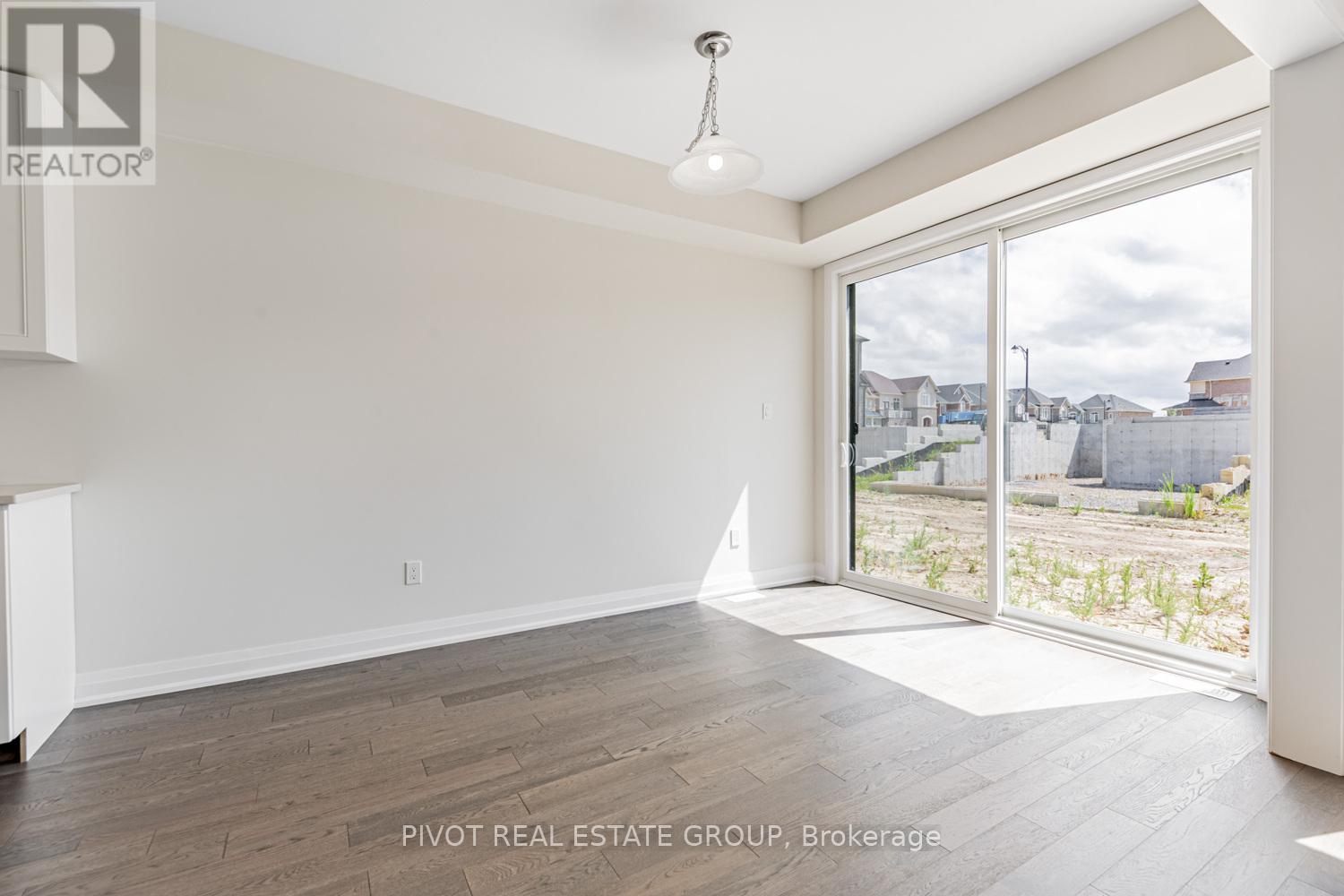 30 Lipscott Drive, Caledon, Ontario  L7C 4L2 - Photo 10 - W12500906