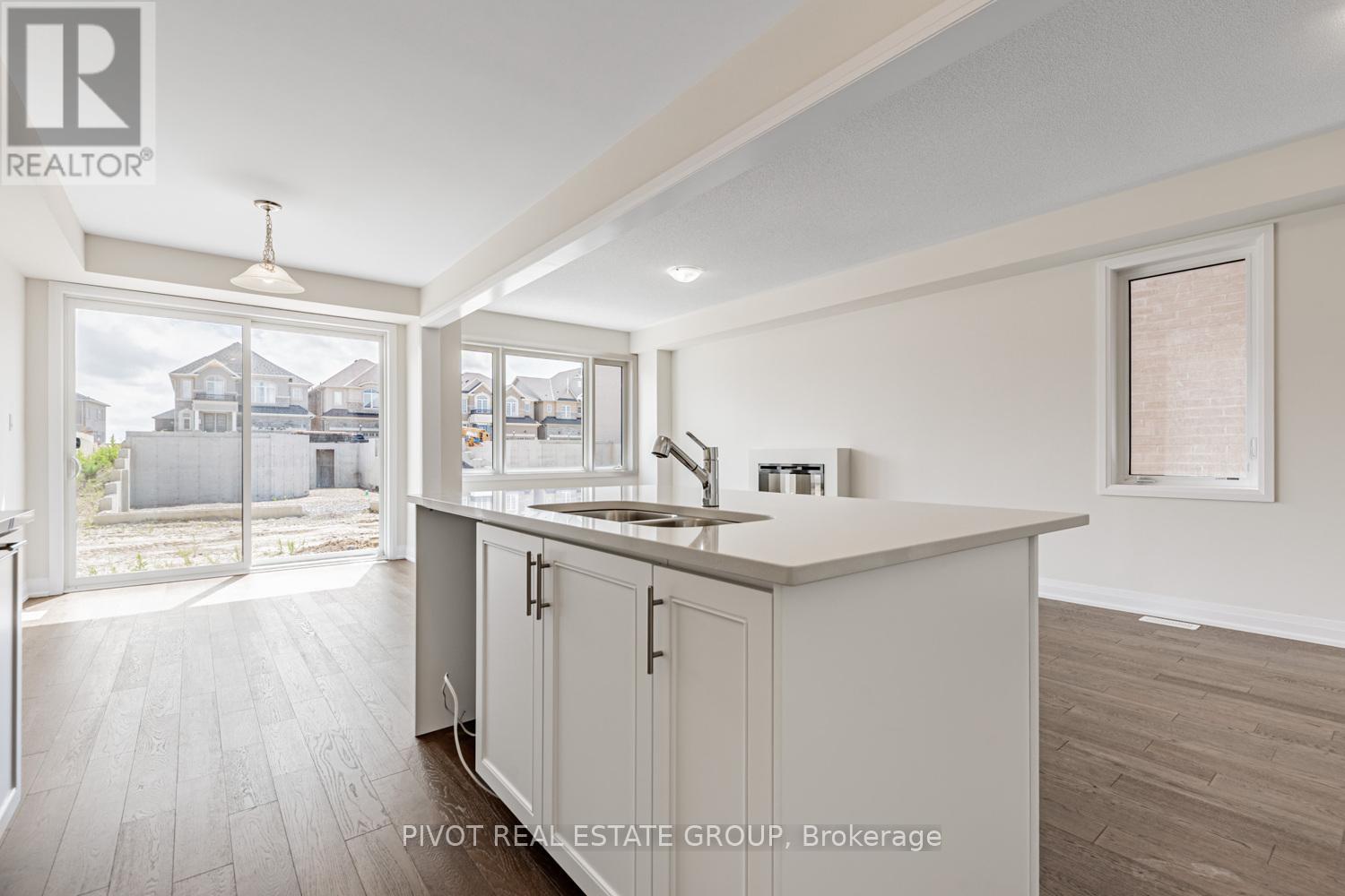 30 Lipscott Drive, Caledon, Ontario  L7C 4L2 - Photo 16 - W12500906