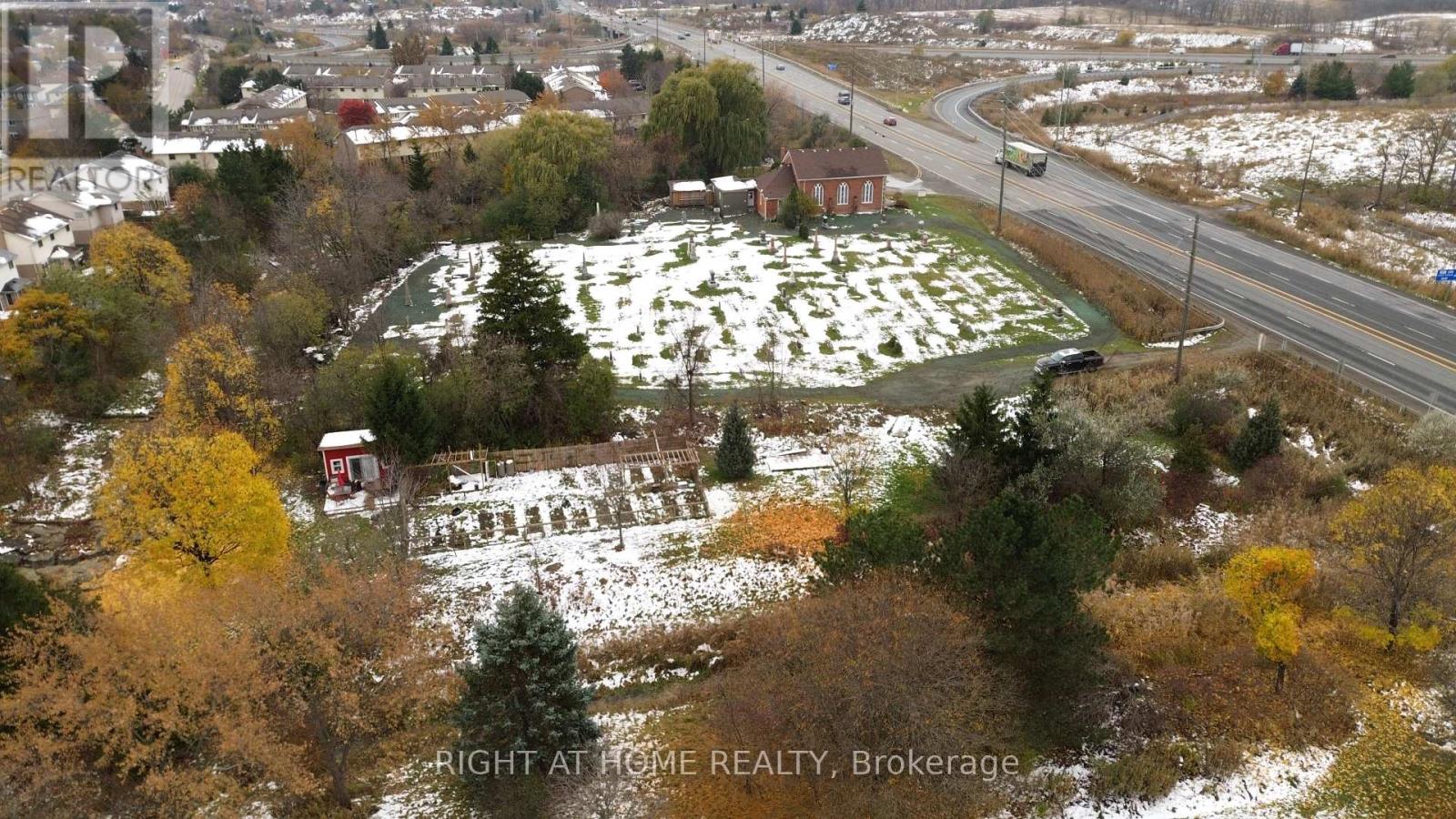 3318 Dundas Street, Burlington, Ontario  L7P 0S8 - Photo 40 - W12547154