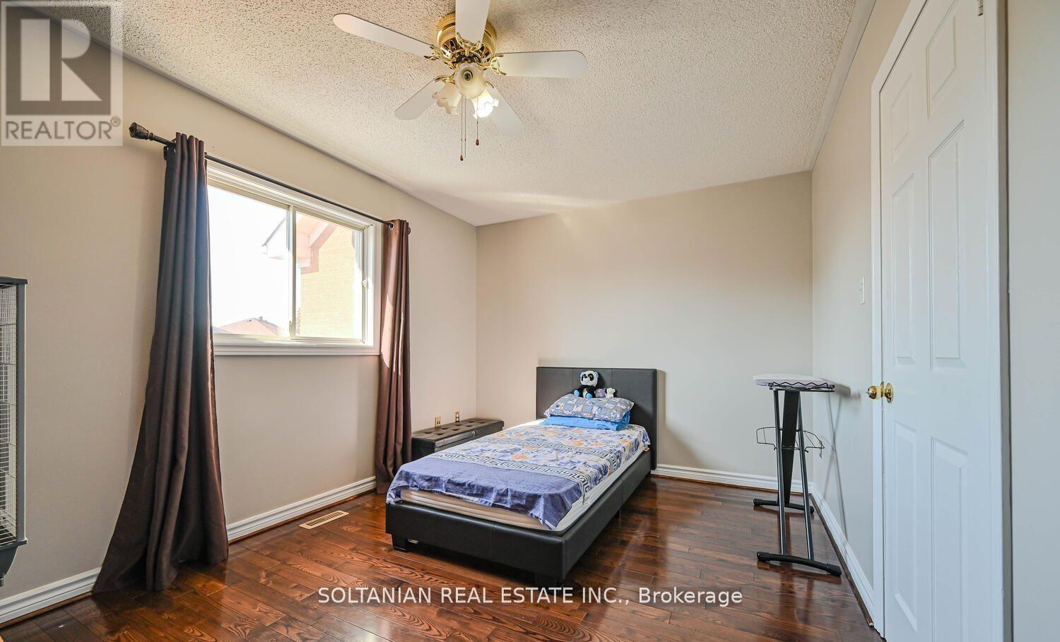 133 Shady Pine Circle, Brampton, Ontario  L6R 1K2 - Photo 13 - W12547176