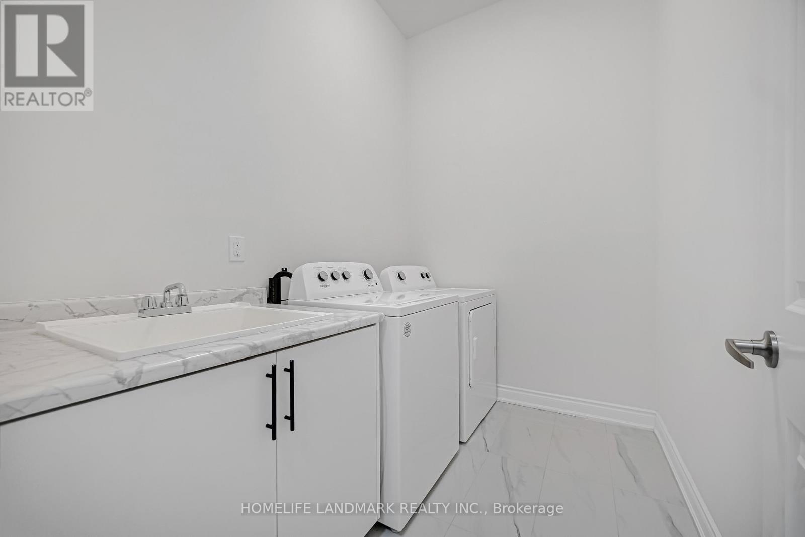 3404 Mosley Gate, Oakville, Ontario  L6H 0Z1 - Photo 21 - W12547178