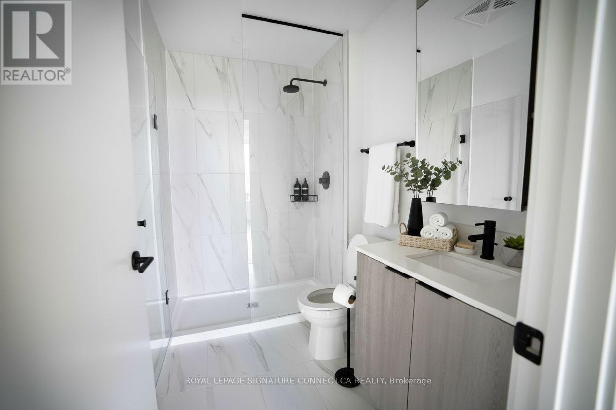 2211 - 2495 Eglinton Avenue, Mississauga, Ontario  L5M 2V8 - Photo 4 - W12547186