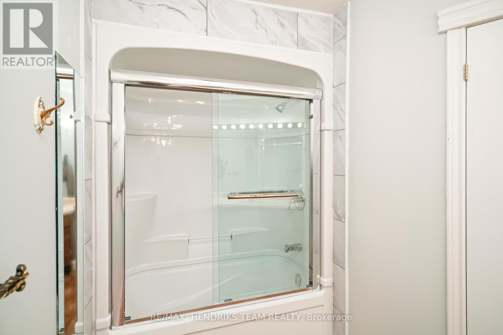 85 Westgate Park Drive, St. Catharines, Ontario L2N 5X1 - Photo 22 - X12547300