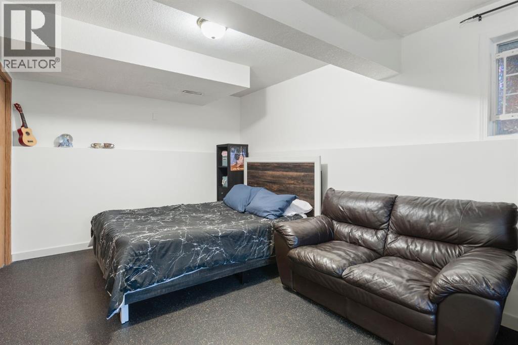 204 Hidden Spring Green Nw, Calgary, Alberta  T3A 5N4 - Photo 29 - A2270121