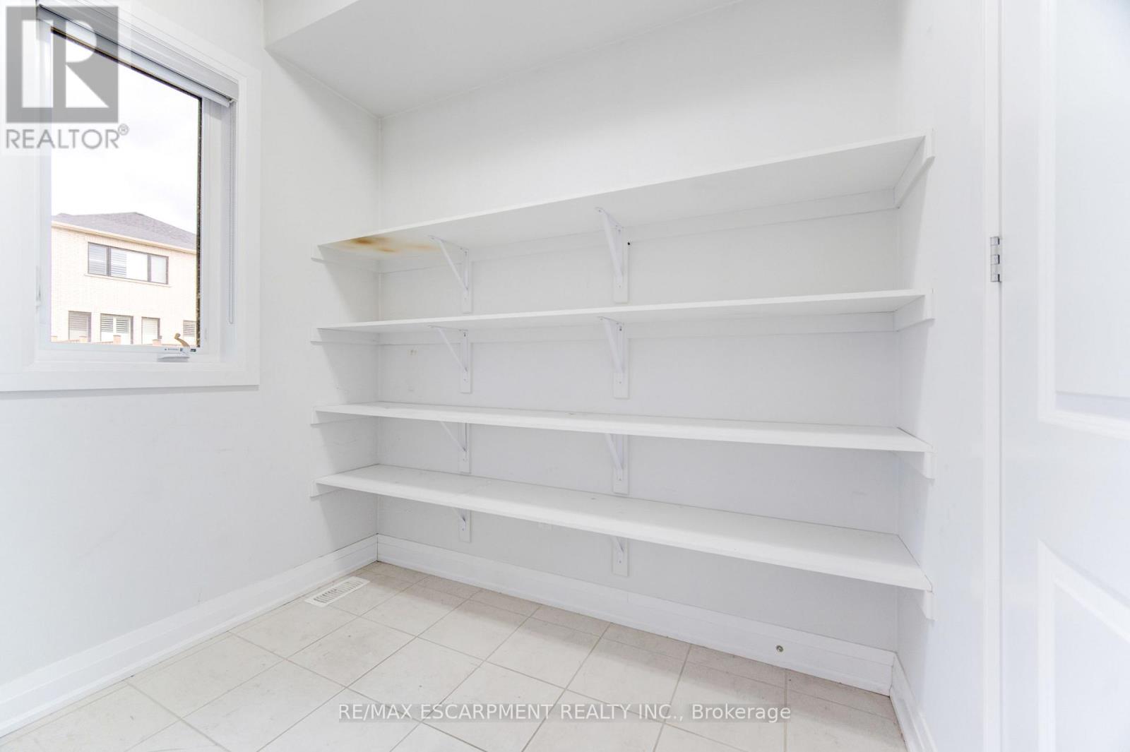 1095 Edinburgh Drive, Woodstock, Ontario  N4T 0M6 - Photo 12 - X12547134