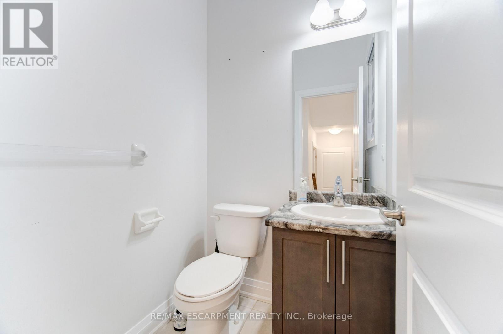 1095 Edinburgh Drive, Woodstock, Ontario  N4T 0M6 - Photo 14 - X12547134