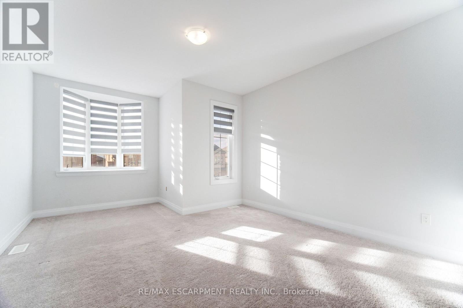 1095 Edinburgh Drive, Woodstock, Ontario  N4T 0M6 - Photo 24 - X12547134