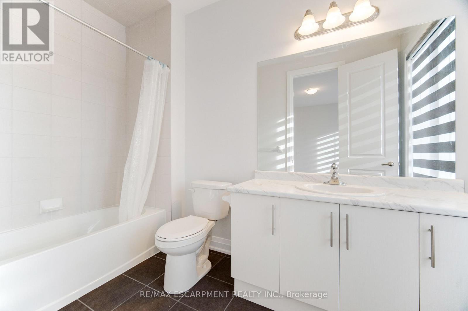 1095 Edinburgh Drive, Woodstock, Ontario  N4T 0M6 - Photo 31 - X12547134