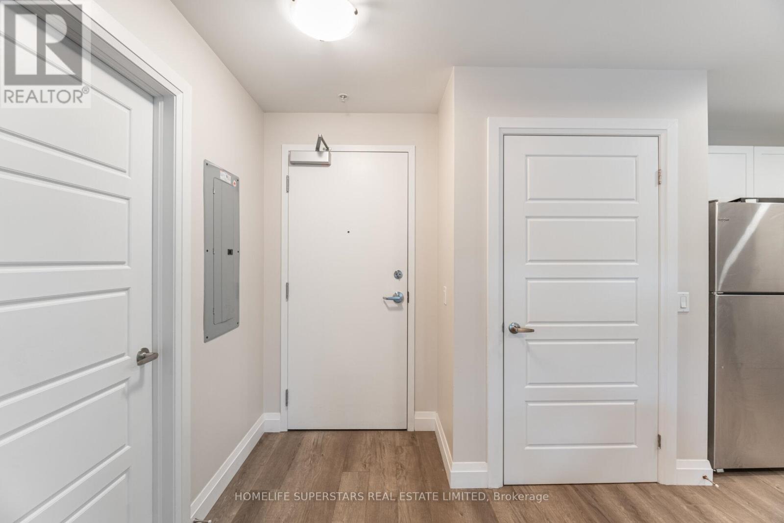 115 - 5 Wake Robin Drive, Kitchener, Ontario  N2E 0H6 - Photo 5 - X12547142