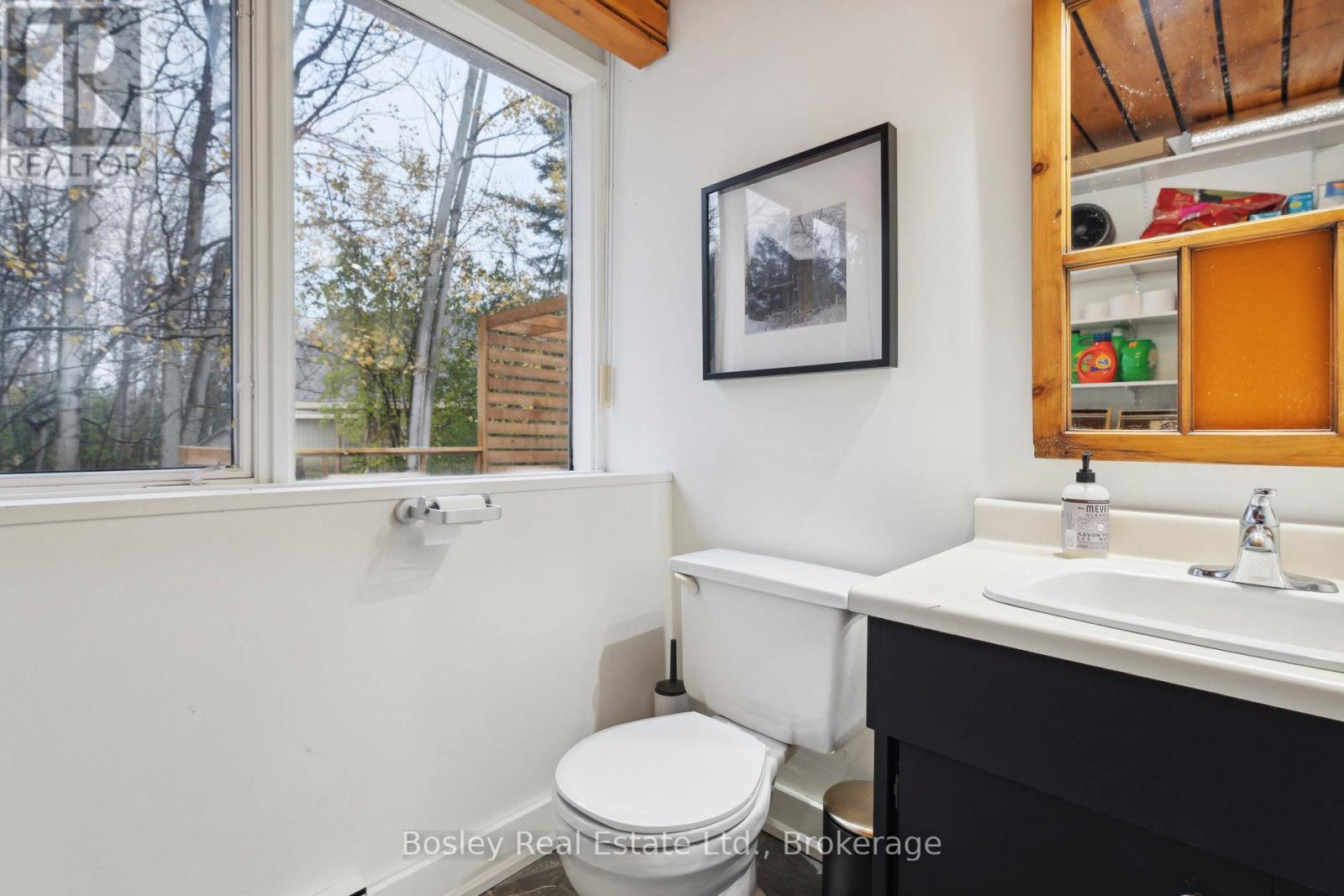 101 St Moritz Crescent, Blue Mountains, Ontario L9Y 0S6 - Photo 22 - X12547248