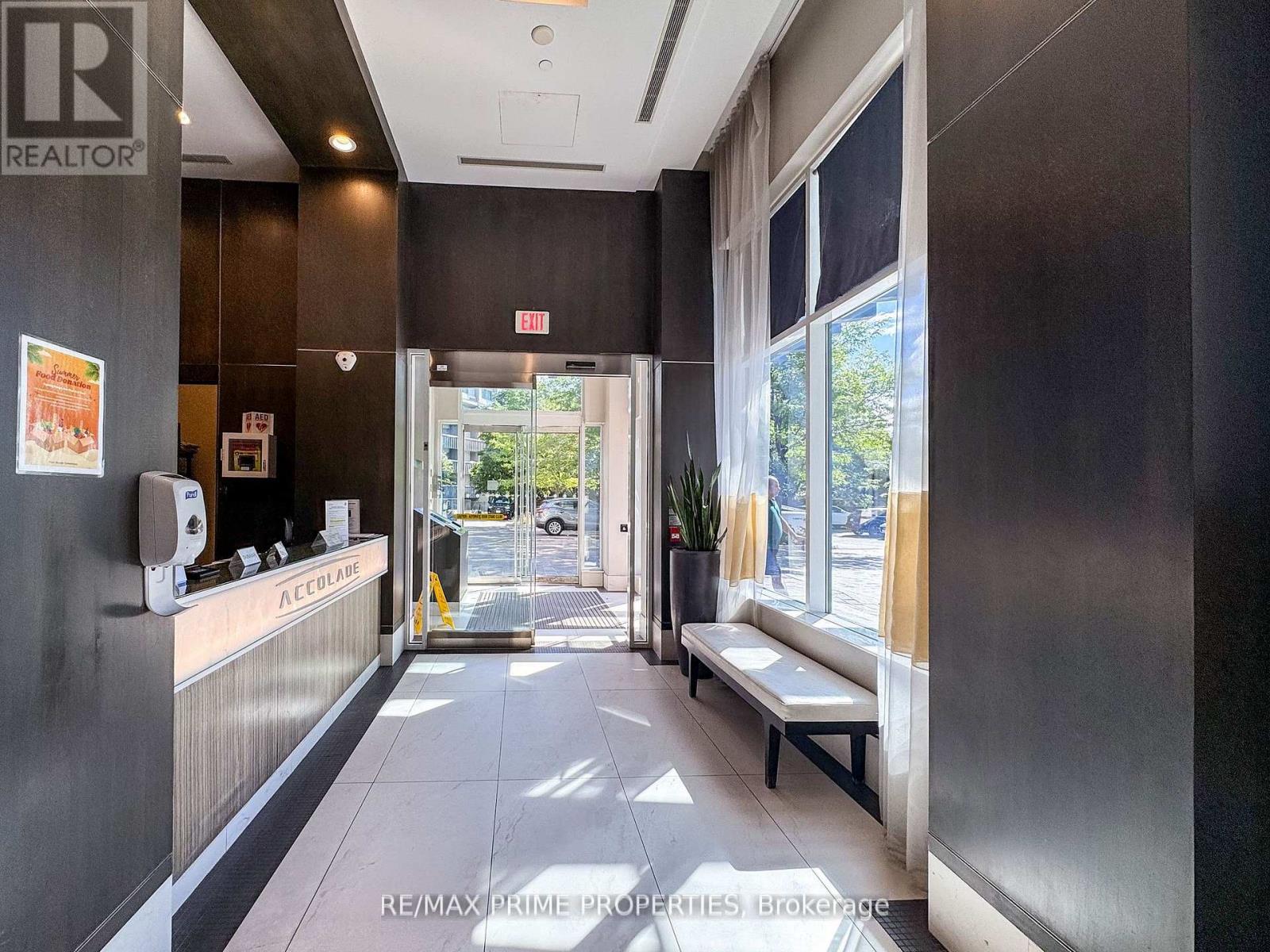 1804 - 181 Wynford Drive, Toronto, Ontario  M3C 0C6 - Photo 2 - C12547202