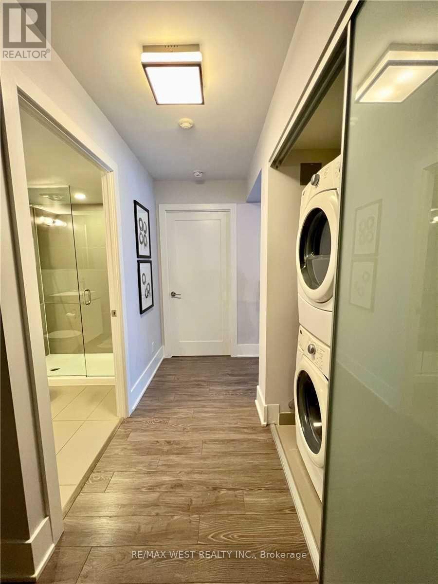 1005 - 300 Front Street W, Toronto, Ontario  M5V 0E9 - Photo 14 - C12547212