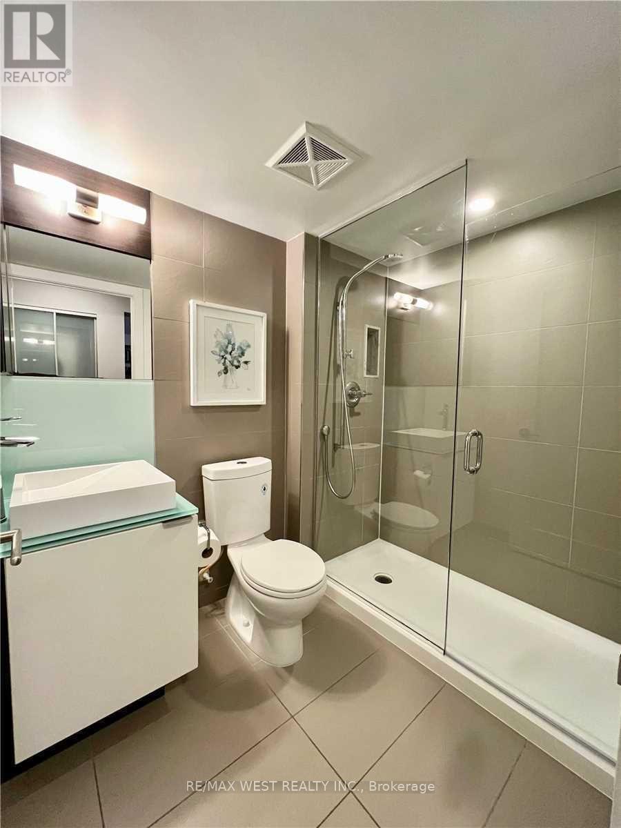 1005 - 300 Front Street W, Toronto, Ontario  M5V 0E9 - Photo 18 - C12547212