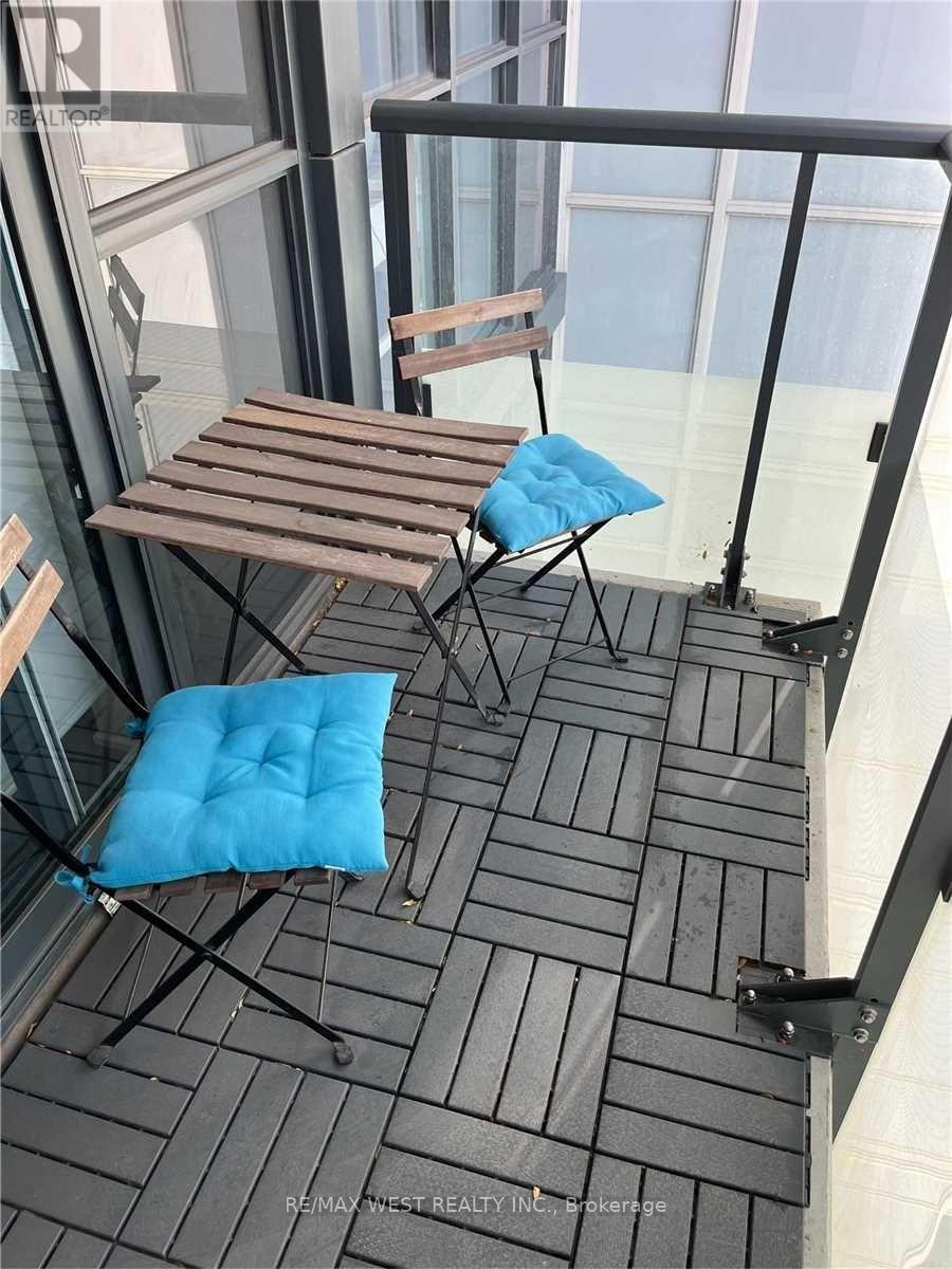 1005 - 300 Front Street W, Toronto, Ontario  M5V 0E9 - Photo 19 - C12547212