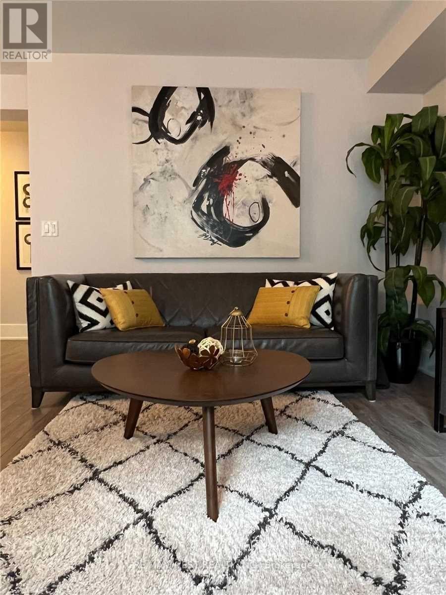 1005 - 300 Front Street W, Toronto, Ontario  M5V 0E9 - Photo 2 - C12547212