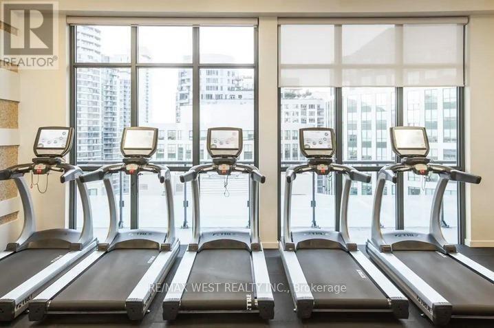 1005 - 300 Front Street W, Toronto, Ontario  M5V 0E9 - Photo 23 - C12547212