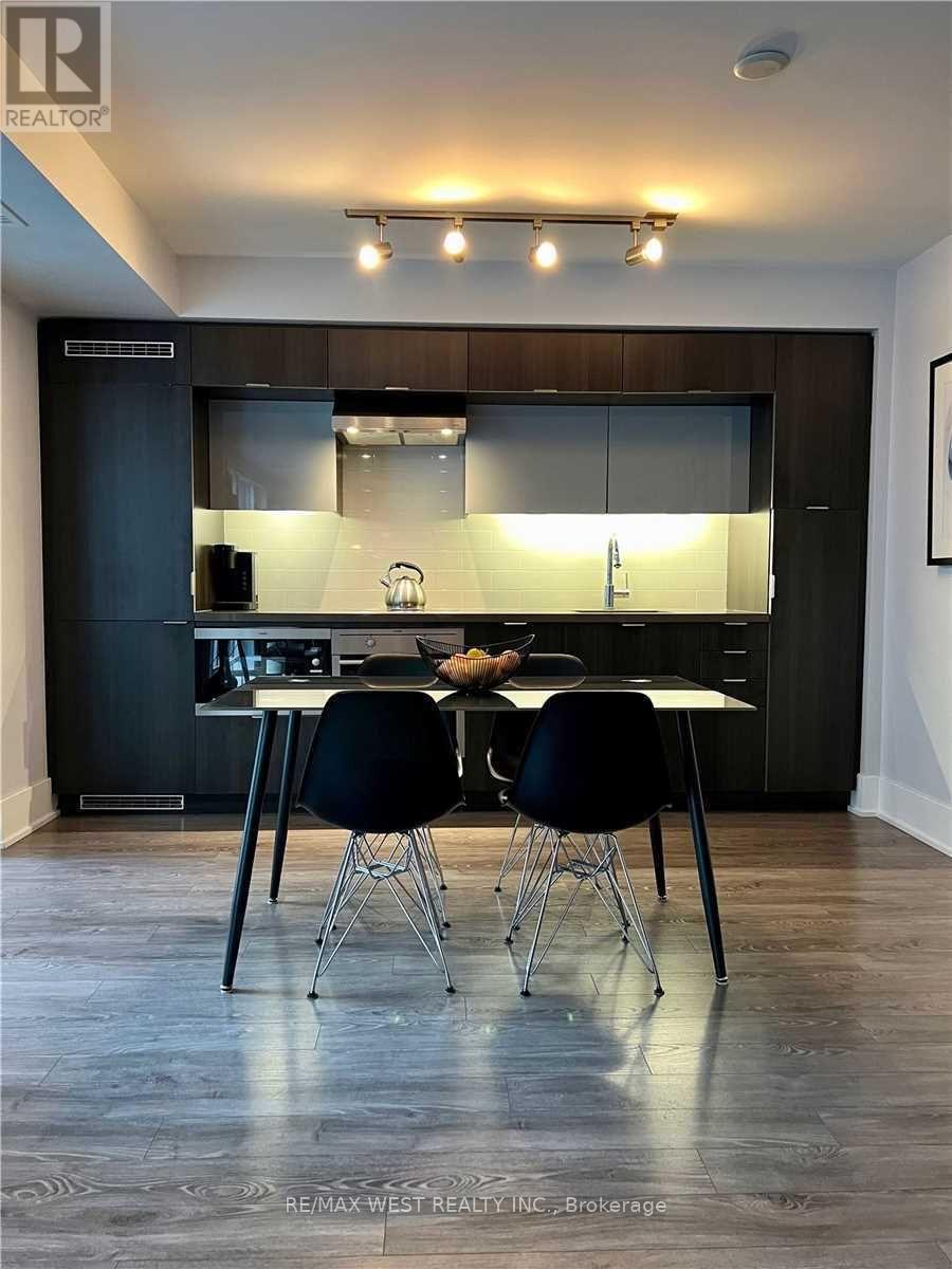 1005 - 300 Front Street W, Toronto, Ontario  M5V 0E9 - Photo 7 - C12547212