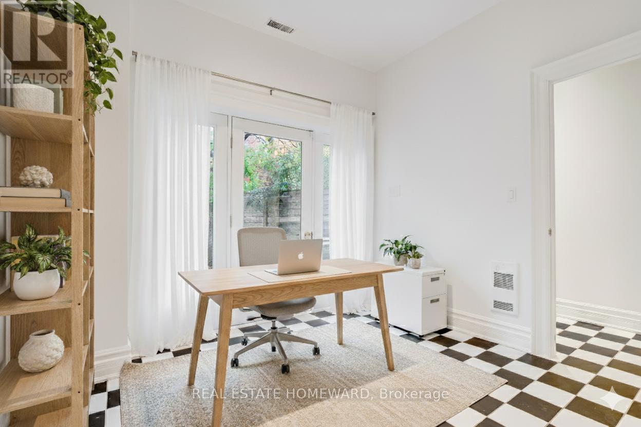 12 A Admiral Road, Toronto, Ontario  M5R 2L5 - Photo 5 - C12547236