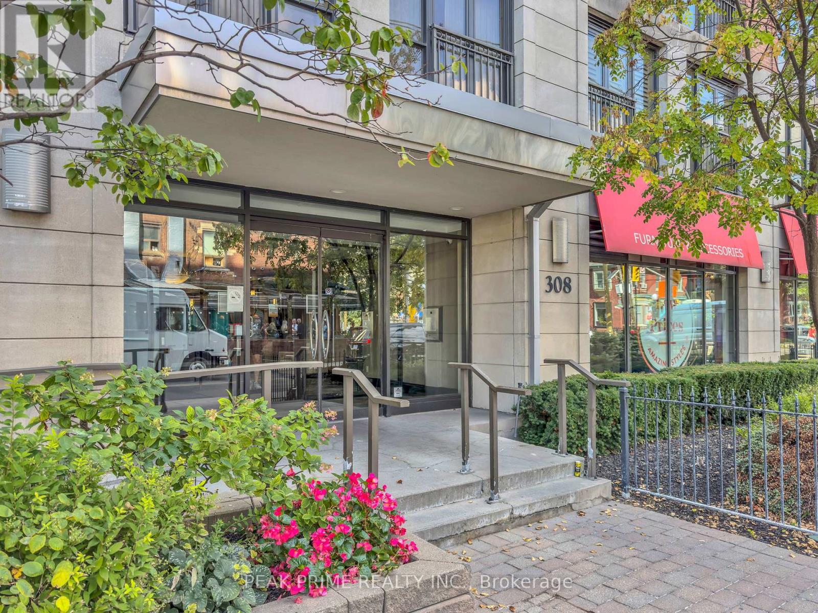 306 - 308 Palmerston Avenue, Toronto, Ontario  M6J 3X9 - Photo 3 - C12547242