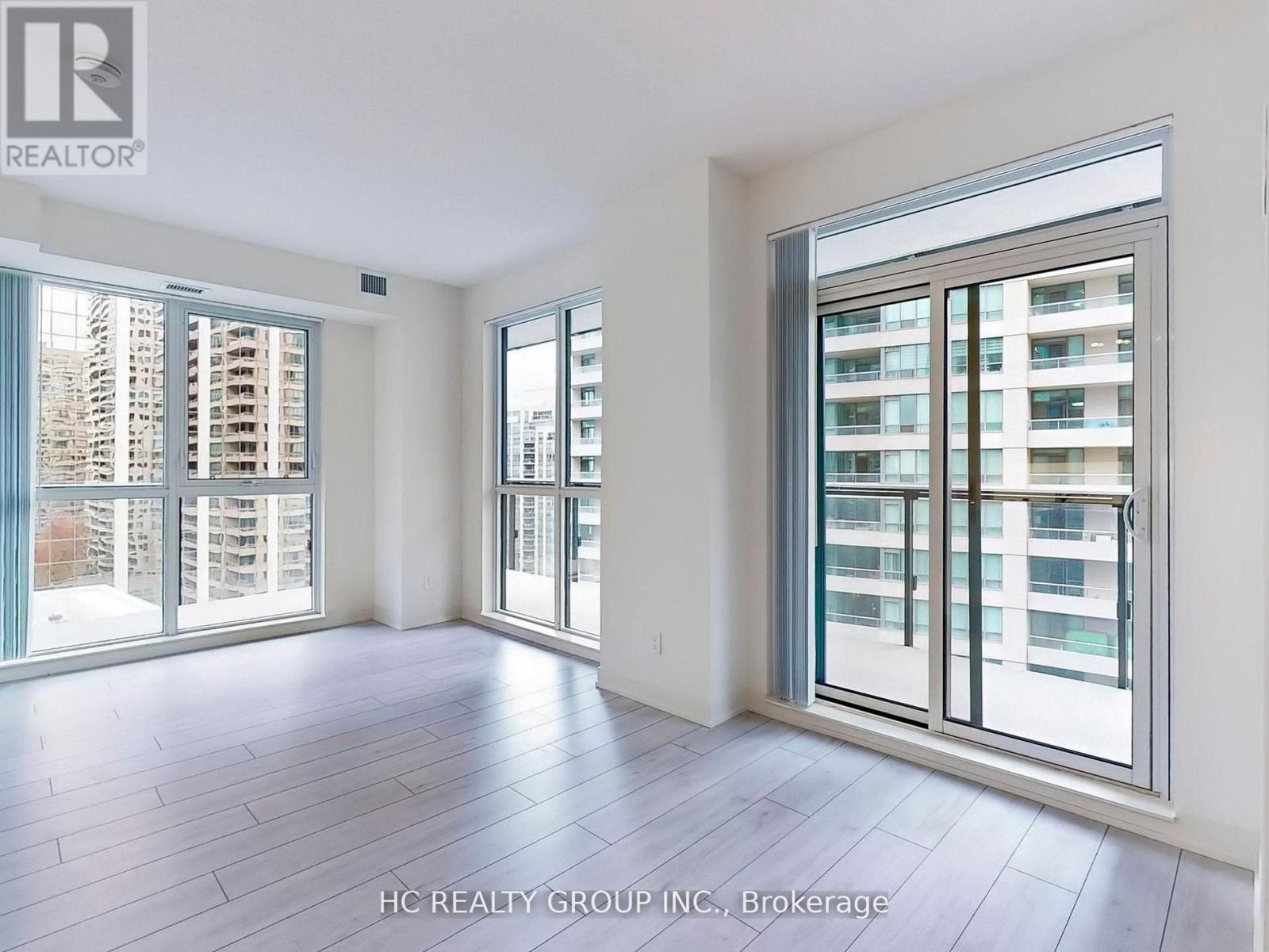 819 - 4955 Yonge Street, Toronto, Ontario  M3N 0L8 - Photo 2 - C12547292