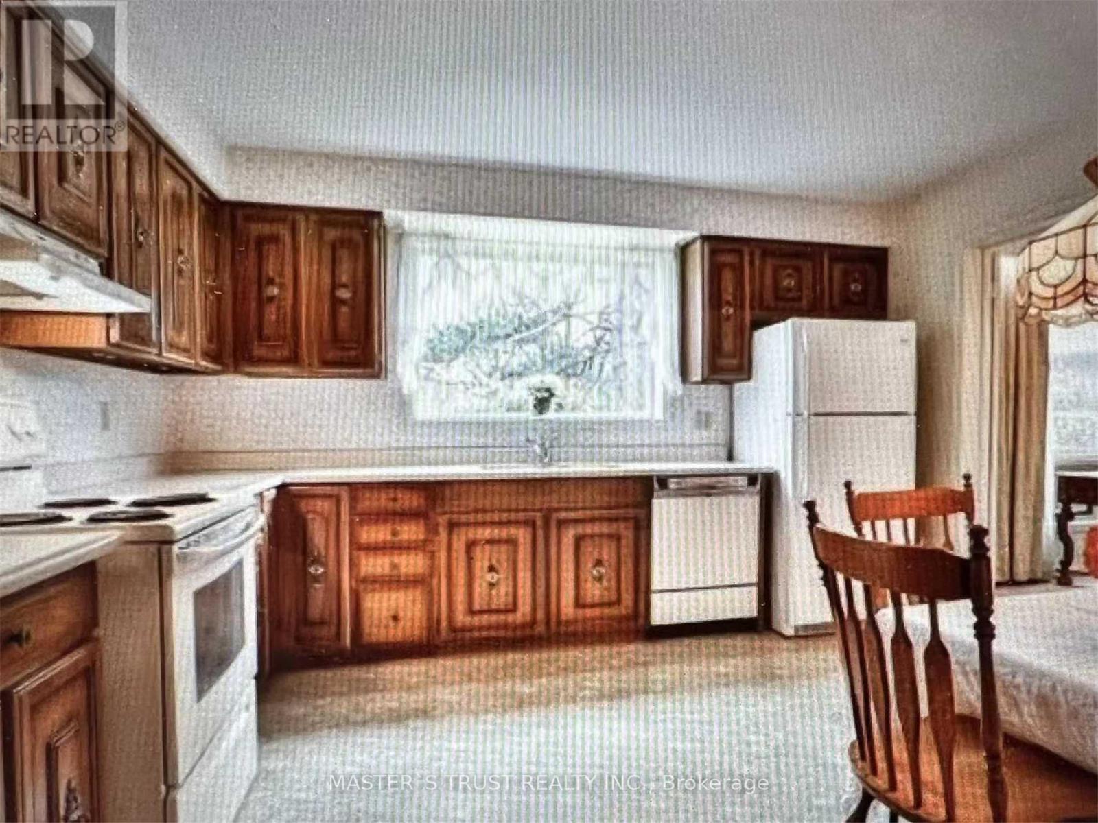 5 Apollo Drive, Toronto, Ontario  M3B 2G7 - Photo 3 - C12547320