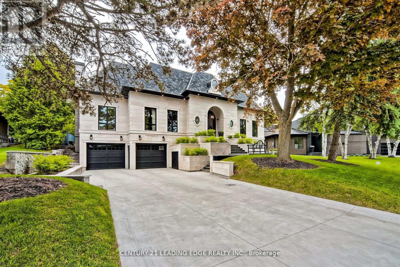 9 SANDPIPER COURT, Toronto, Ontario