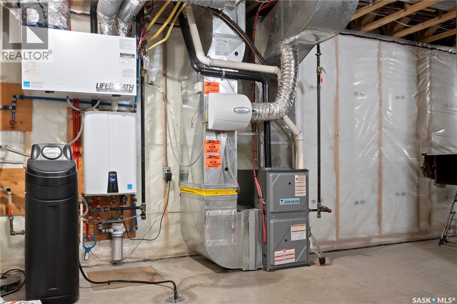 9 Stanford Road, White City, Saskatchewan  S4L 0C9 - Photo 34 - SK024067