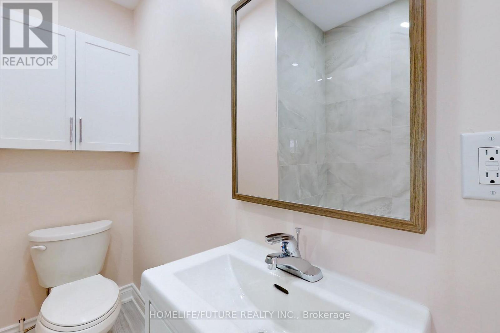 Main - 72 Treverton Drive, Toronto, Ontario  M1K 3S7 - Photo 10 - E12547210