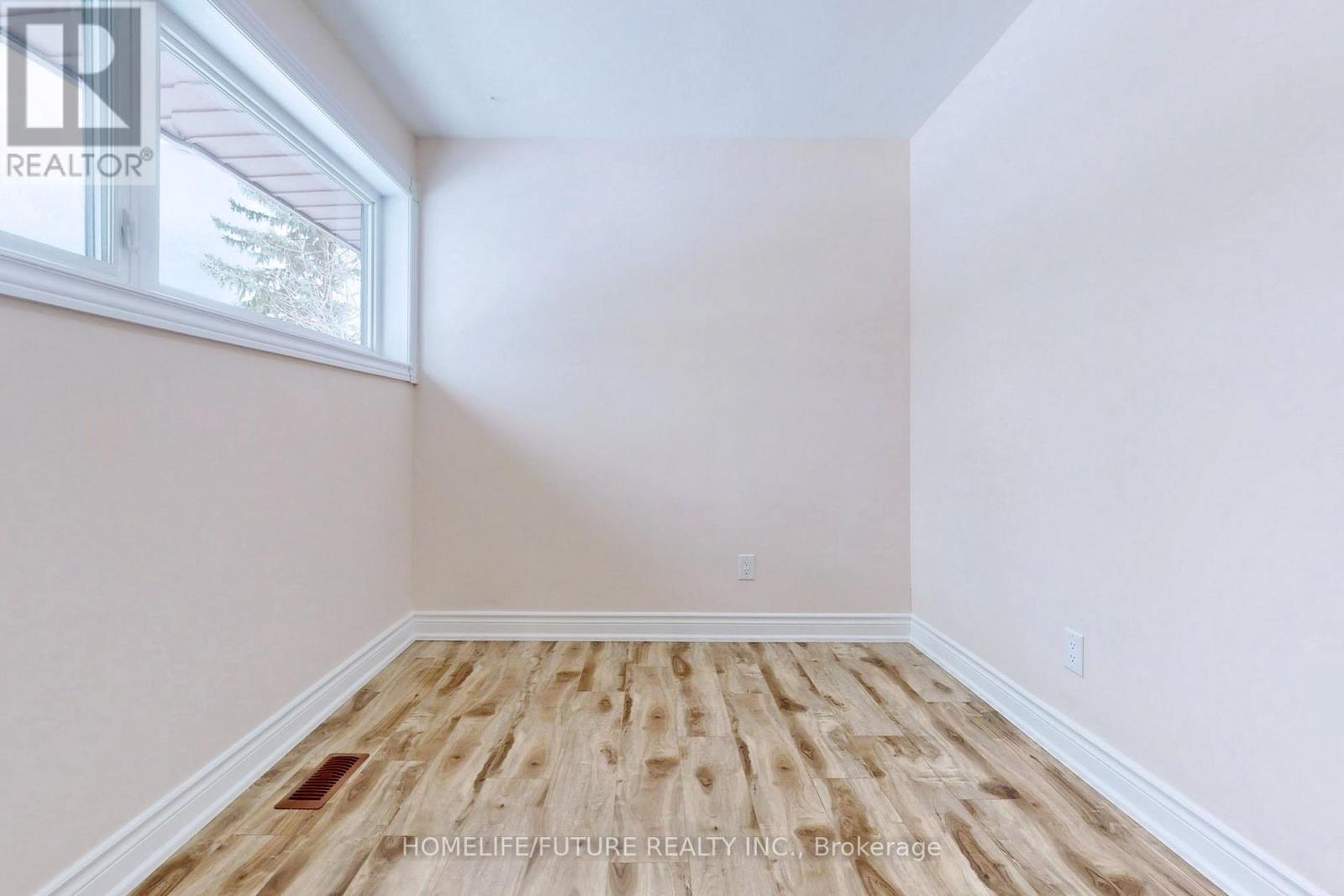 Main - 72 Treverton Drive, Toronto, Ontario  M1K 3S7 - Photo 20 - E12547210