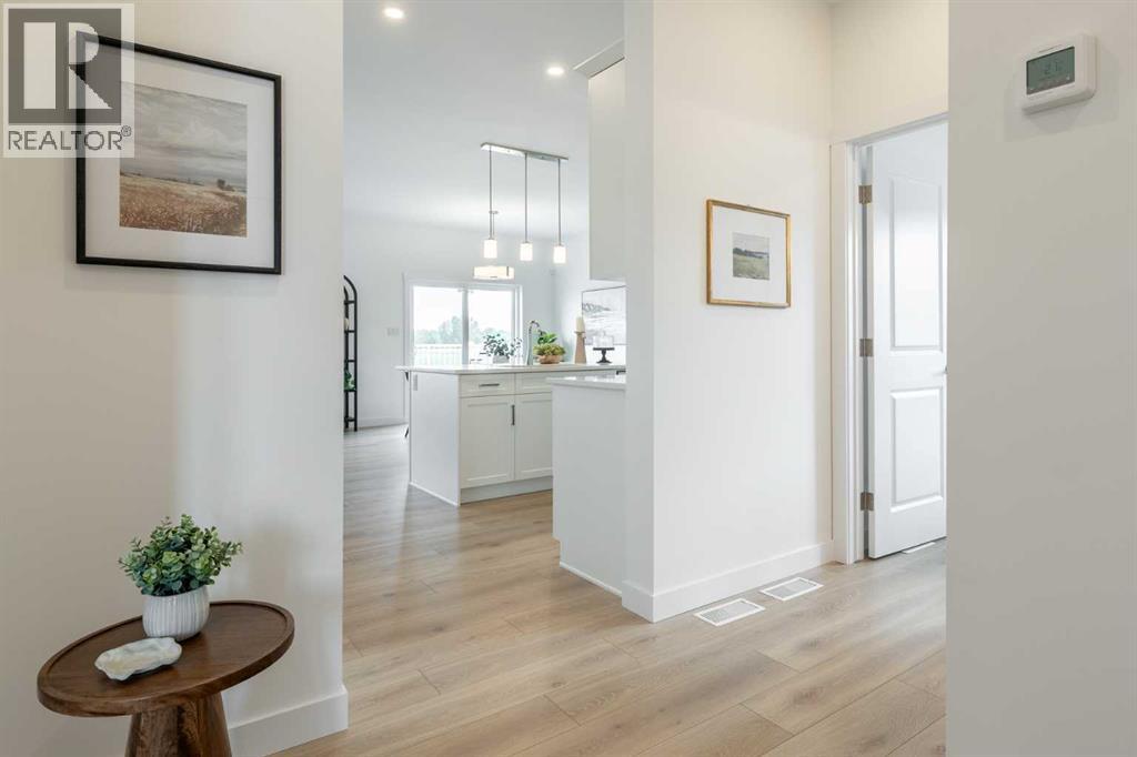 Property at 506 Ranch Green image 5