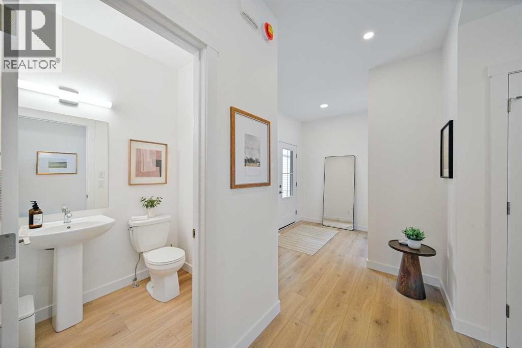 Property at 412 Ranch Gate image 3