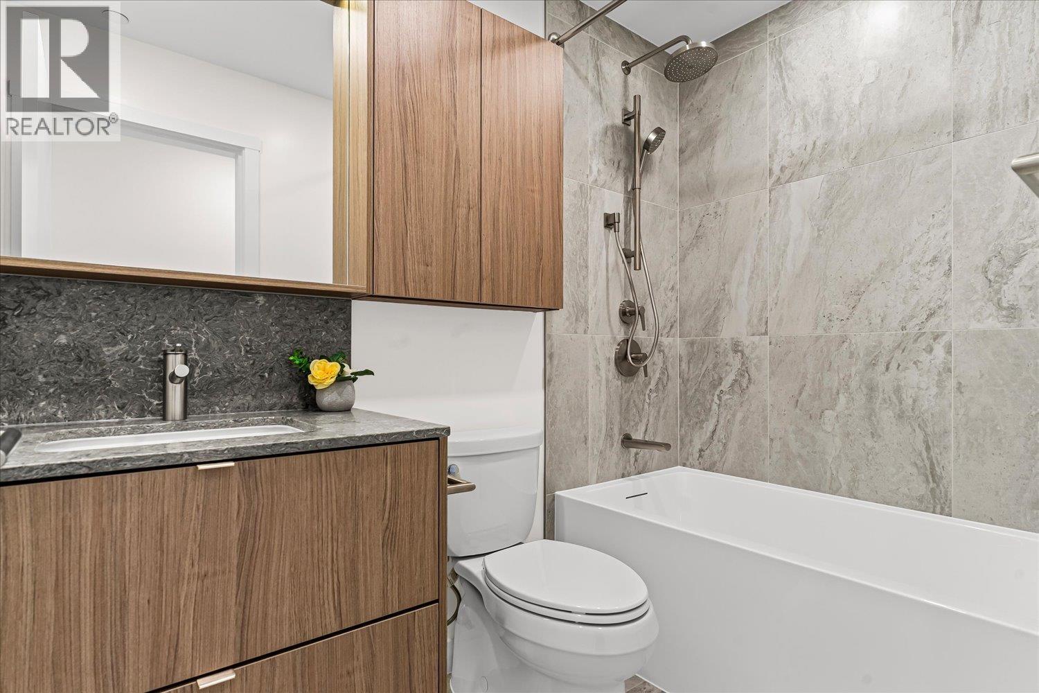 2010 626 Claremont Street, Coquitlam, British Columbia  V3J 3T4 - Photo 24 - R3066591