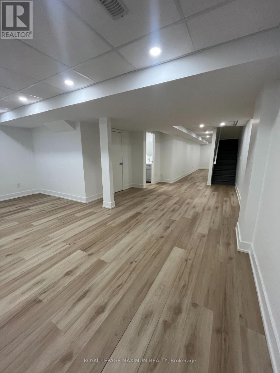 160 Gentile Circle, Vaughan, Ontario  L4H 3N3 - Photo 39 - N12547034