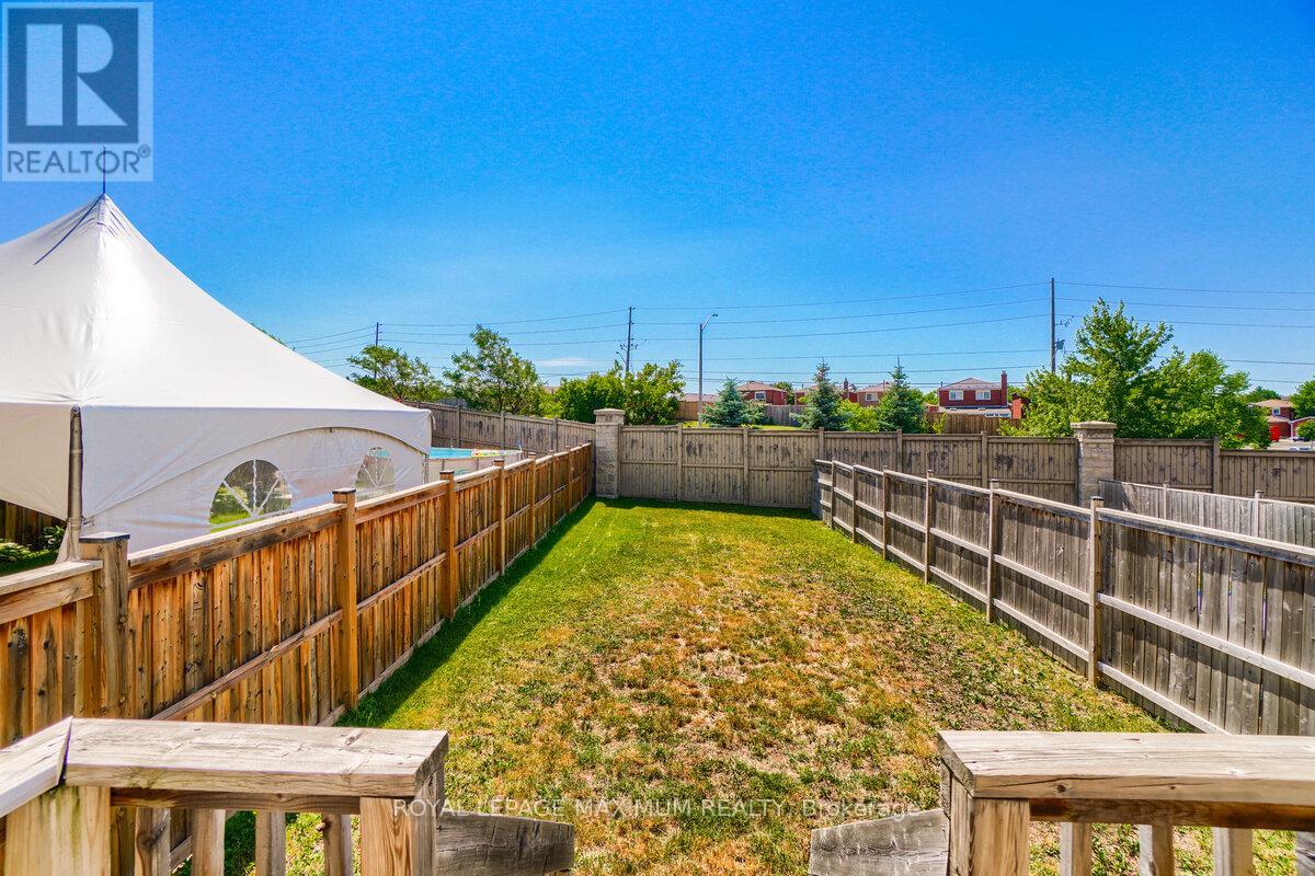 160 Gentile Circle, Vaughan, Ontario  L4H 3N3 - Photo 43 - N12547034