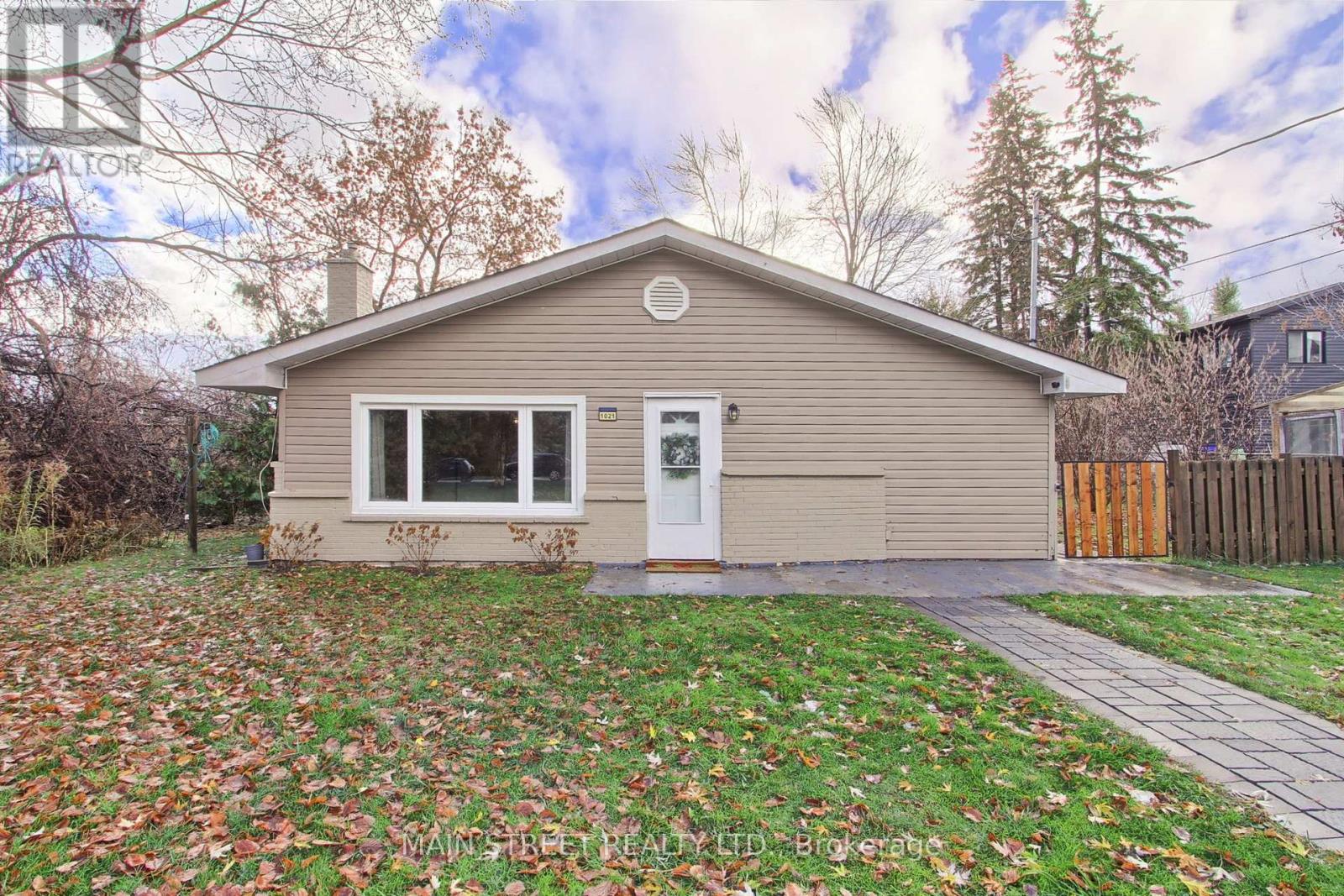 1021 Goshen Road, Innisfil, Ontario  L9S 2B5 - Photo 2 - N12547222