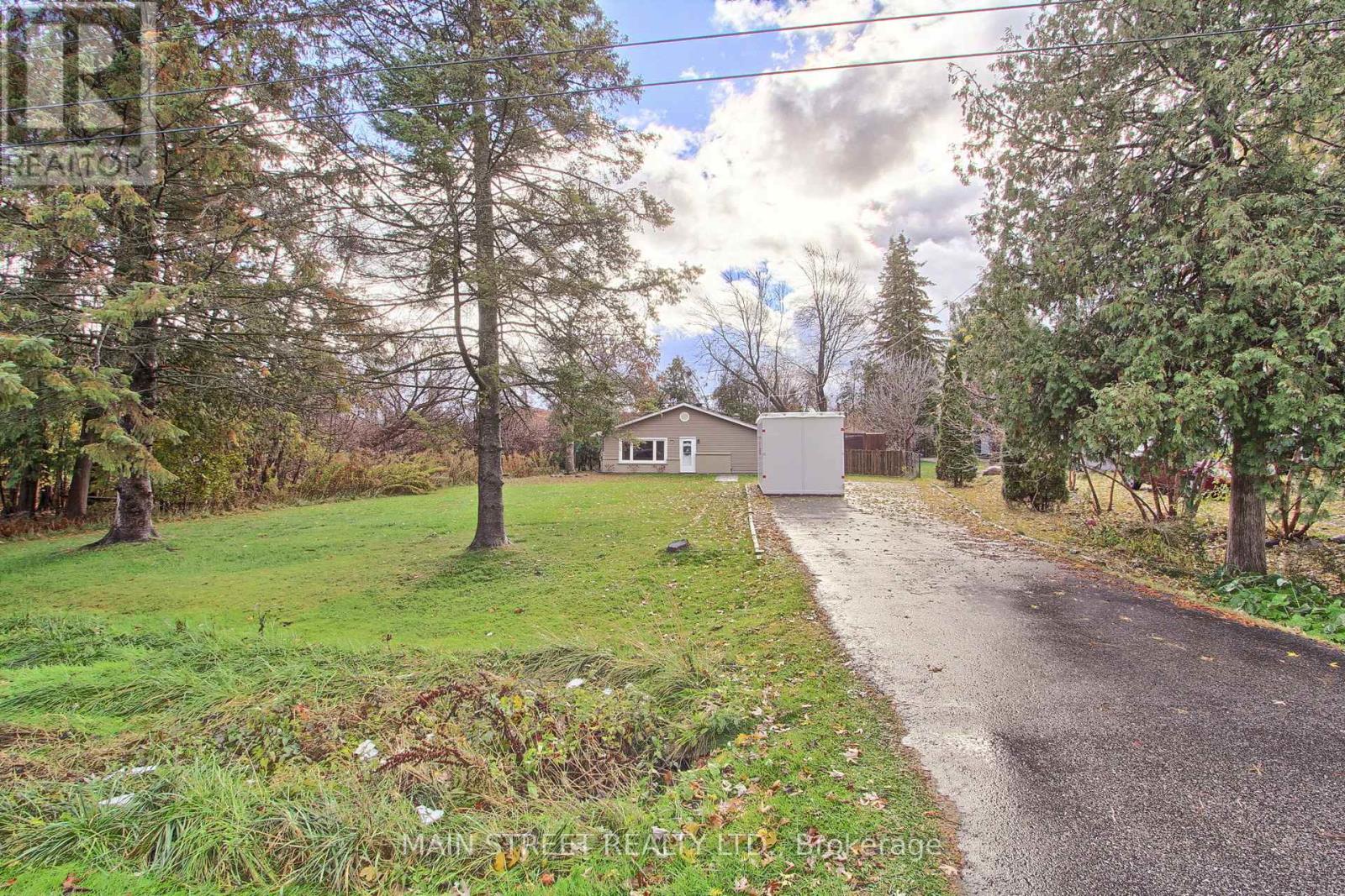 1021 Goshen Road, Innisfil, Ontario  L9S 2B5 - Photo 4 - N12547222