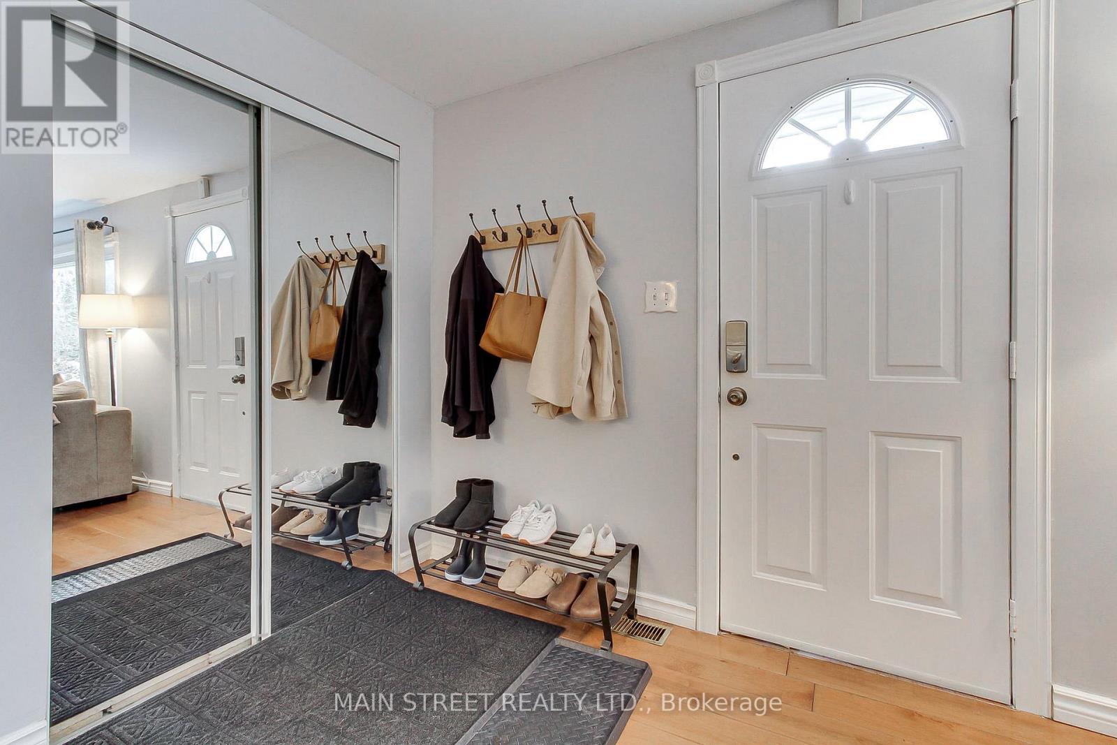 1021 Goshen Road, Innisfil, Ontario  L9S 2B5 - Photo 7 - N12547222