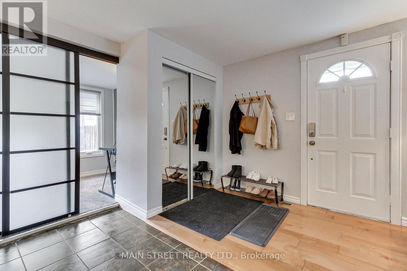 1021 Goshen Road, Innisfil, Ontario  L9S 2B5 - Photo 8 - N12547222