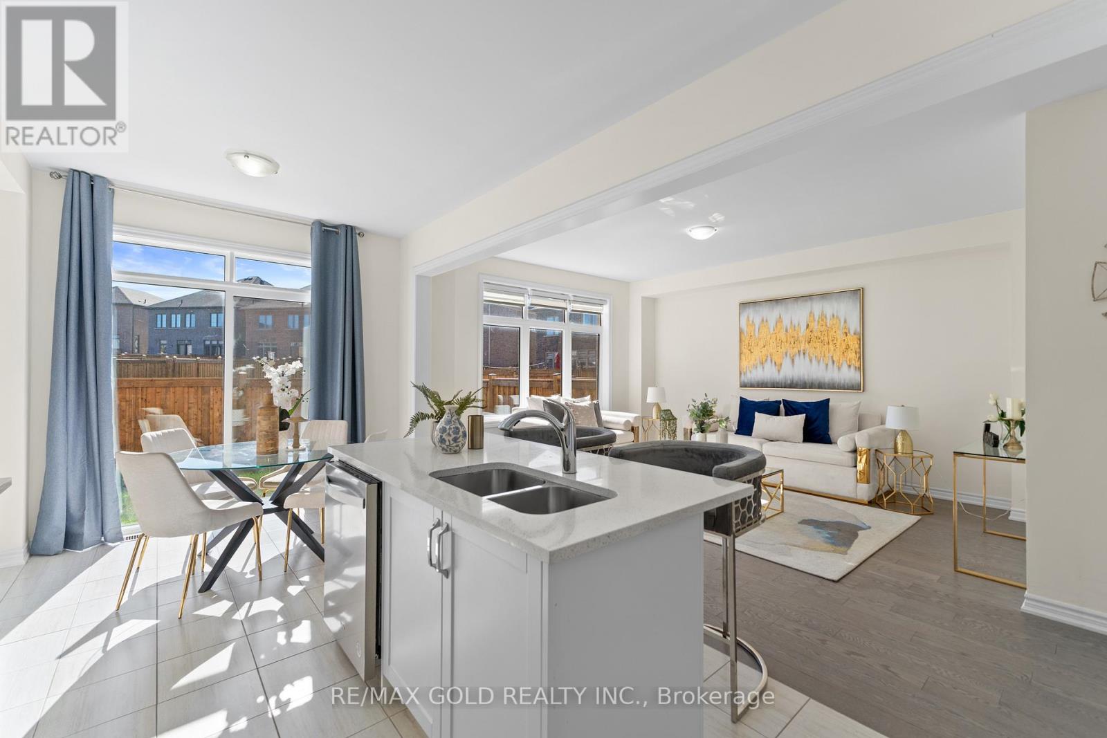 29 Bowline Vista, East Gwillimbury, Ontario  L9N 0W2 - Photo 10 - N12547238