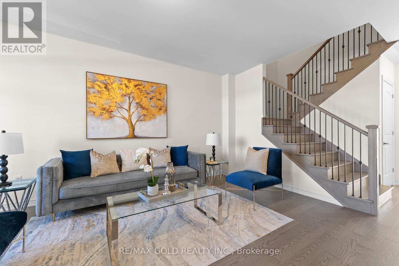 29 Bowline Vista, East Gwillimbury, Ontario  L9N 0W2 - Photo 3 - N12547238