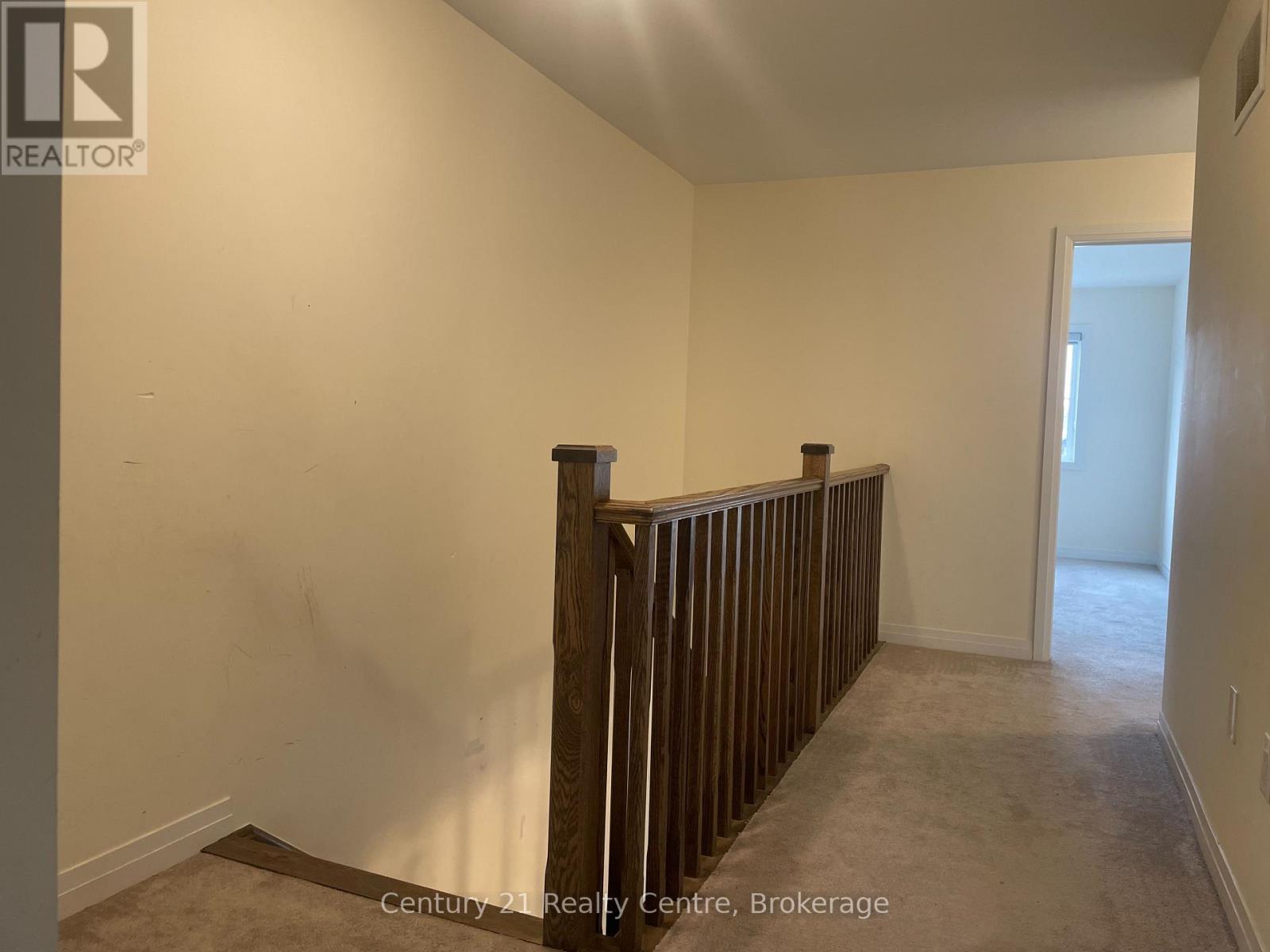 33 Brixham Lane, Brampton, Ontario  L7A 5K2 - Photo 13 - W12547206