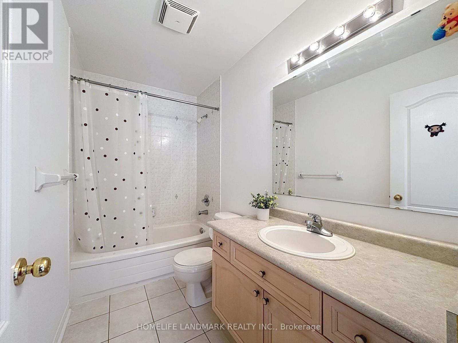 3865 Baycroft Drive, Mississauga, Ontario L5N 8J5 - Photo 32 - W12547324