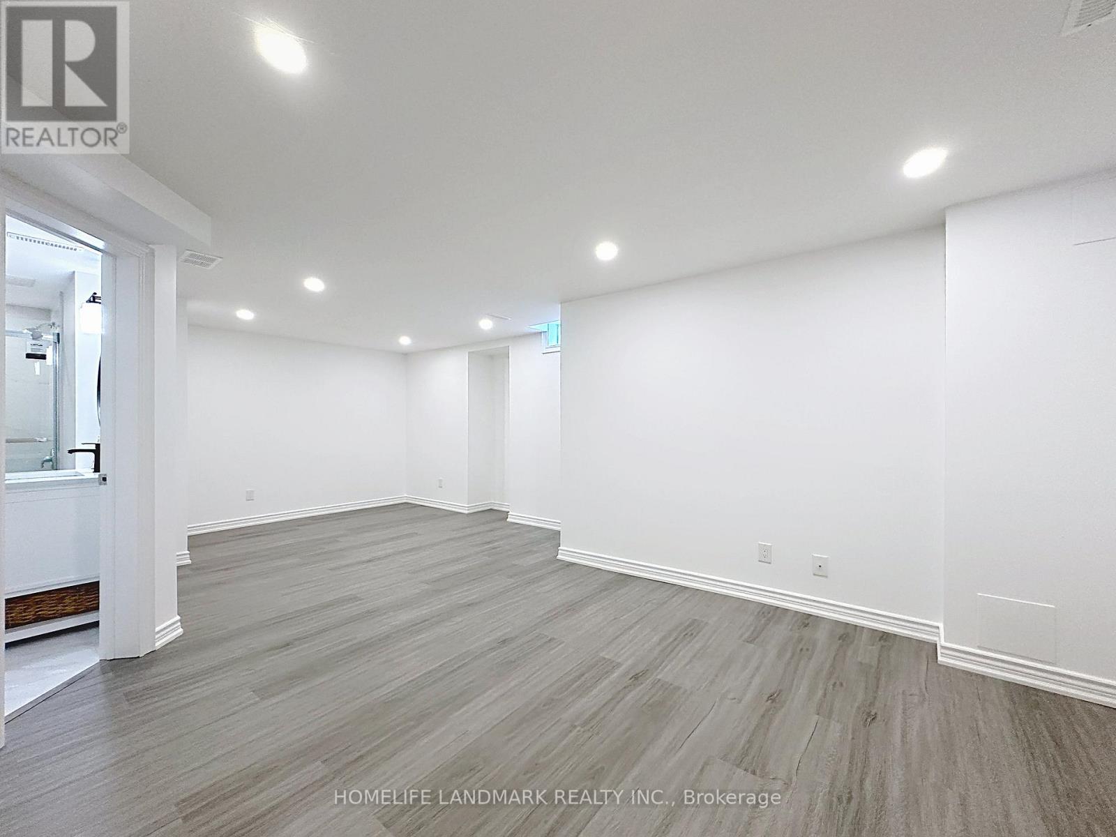 3865 Baycroft Drive, Mississauga, Ontario L5N 8J5 - Photo 34 - W12547324