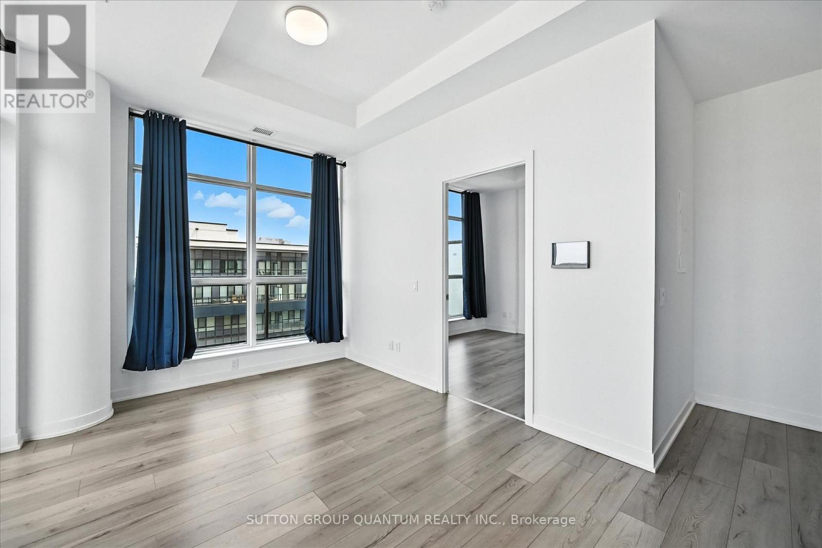 Ph06 - 405 Dundas Street W, Oakville, Ontario  L6M 4M2 - Photo 15 - W12547332